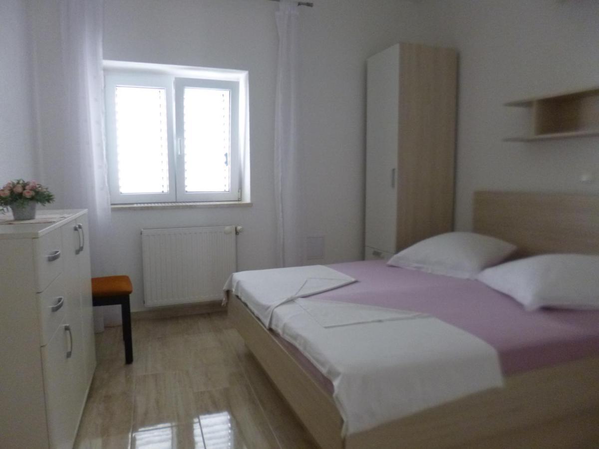 Haus Pehar Hotel Baška Voda Eksteriør billede