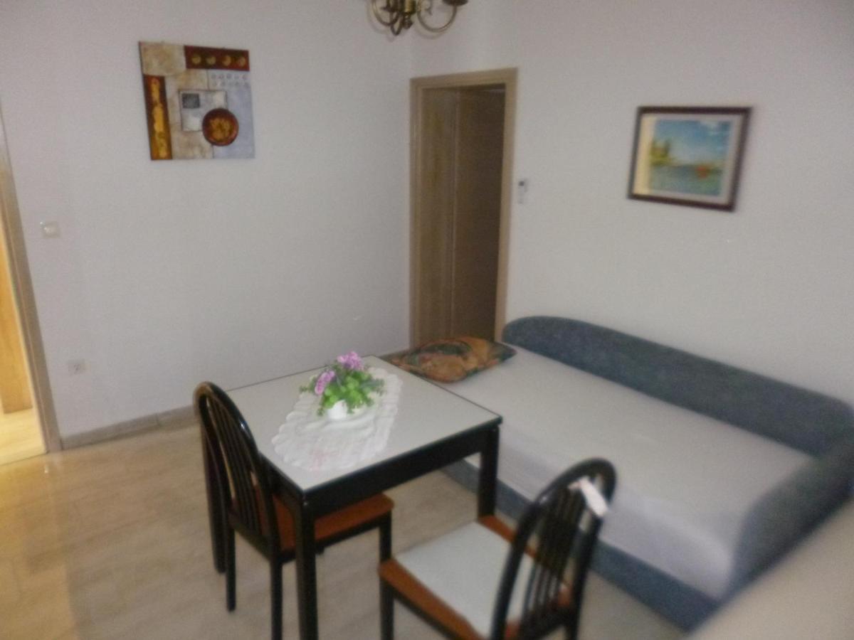 Haus Pehar Hotel Baška Voda Eksteriør billede