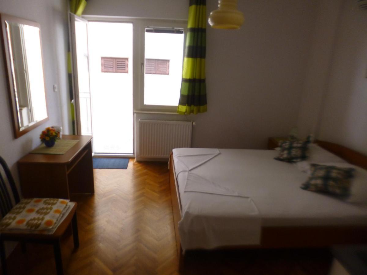 Haus Pehar Hotel Baška Voda Eksteriør billede